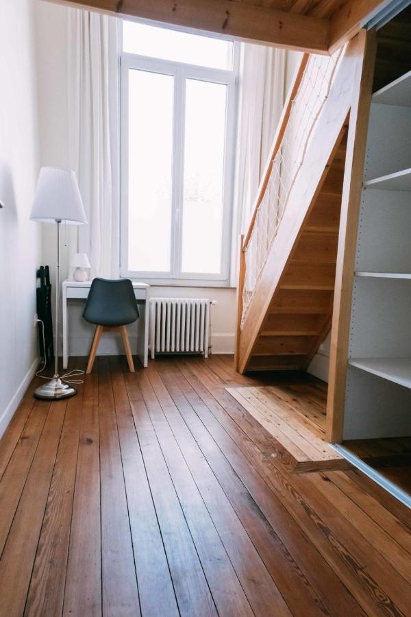 Charming Apartment With Terrace In Lille Zewnętrze zdjęcie
